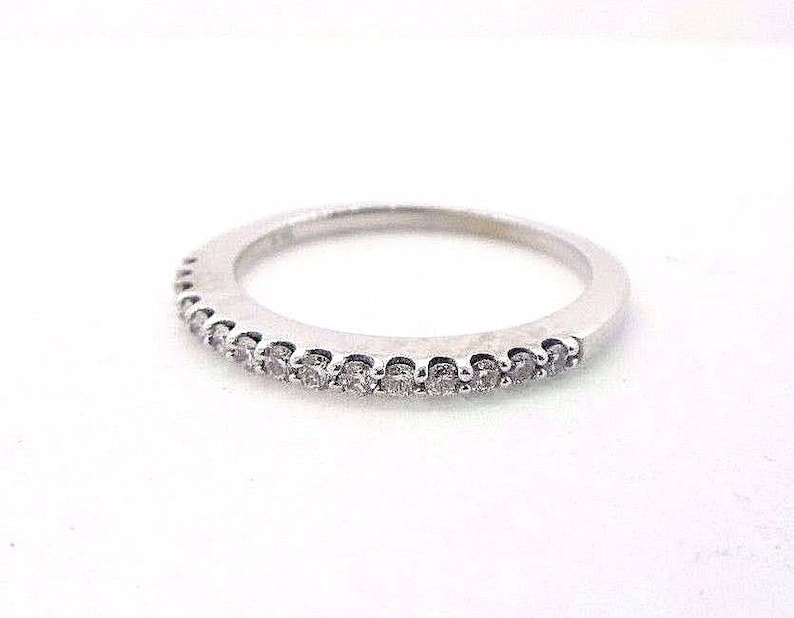 14K White Gold Diamond Wedding Ring Band 0.20 Carat Round Cut Pave 1.7mm #32277