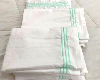400 Thread Count White Cotton Sateen Hotel Stitch Sheet Set in Triple Embroidery Border (8"/20cm to 25"/64cm deep fitted sheet)