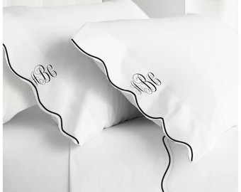 Monogram 400 Thread Count White Cotton Sateen Scalloped Piping Hotel Stitch Sheet Set (8"/20cm to 25"/64cm deep fitted sheet)