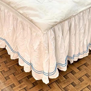 White Gathered Bed Skirt in Double Embroidered border - 8&quot; to 39&quot; Drop Length 1 PIECE BED SKIRT 3 Sided 100% Cotton