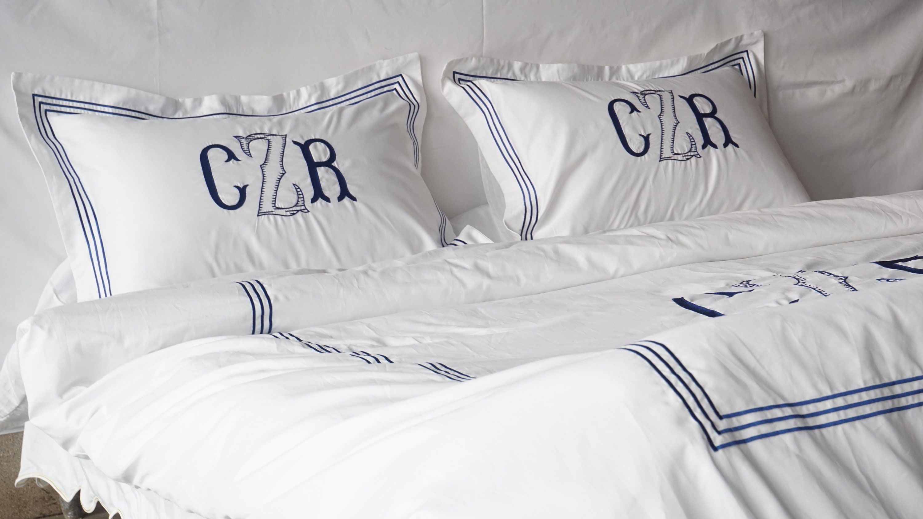 Monogram 500 TC White Cotton Sateen Hotel Stitch Duvet Cover