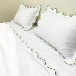 Scalloped Embroidery 400 Thread Count White Cotton Duvet Cover Set- 1 Duvet Cover and 2 Pillow Sham Cover