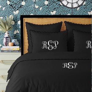 Monogram Black 400 Thread Count Cotton Sateen Hotel Stitch Duvet Cover Set Scalloped Embroidery 1 Duvet Cover and 2 Pillow Sham Cover