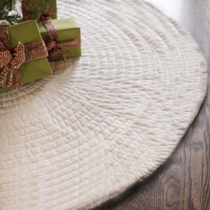 32" to 114" Inches Diameter Christmas Tree Skirt for Xmas Tree Holiday Party Decorations
