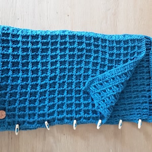 Crochet pattern for wrap blanket with waffle stitch