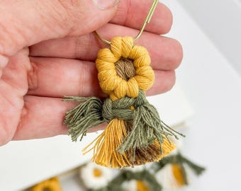 Sunflower bookmark, daisy journal page marker, jumbo paperclip, book lover gift for women, bookish accessory, reader gift for her