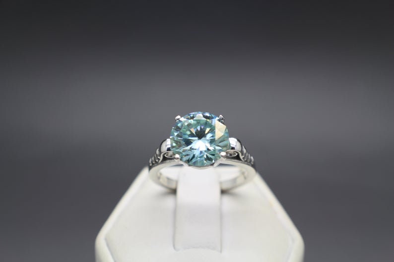 10.15mm VVS-1 Clarity Certified 3.60cts Ice Blue Diamond Scroll Ring