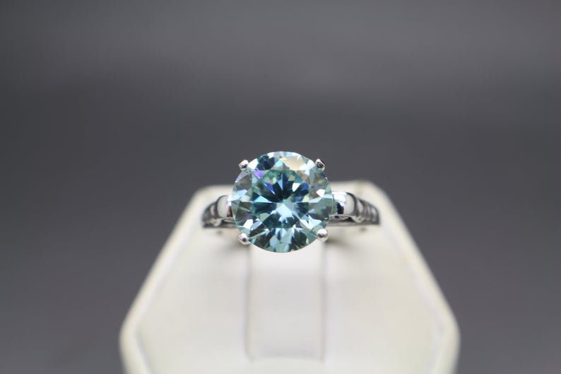 10.15mm VVS-1 Clarity Certified 3.60cts Ice Blue Diamond Scroll Ring