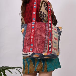 vintage sac fourre-tout Kantha fait main sac à main bohème hippie, sac de transport à bandoulière, sac de courses ou de courses réutilisable avec un style unique