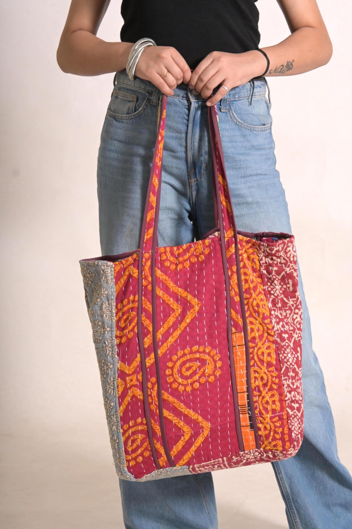 Vintage Kantha Bag Indian Tote Bag Designer Shoulder Bag Boho Grocery Bag, foto 2 di 5