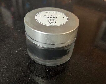 Maschera viso detox biologica: aceto di mele, carbone attivo e argilla bentonitica