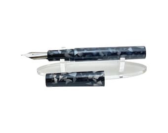 Crushed acrylic fountain pen Magna Carta #8 nib