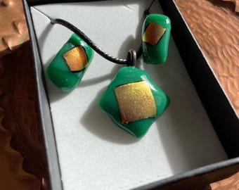 Sueño verde y dorado