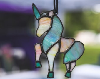 ユニコーンのステンドグラス　壁掛け ユニコーンのステンドグラス - Etsy 日本