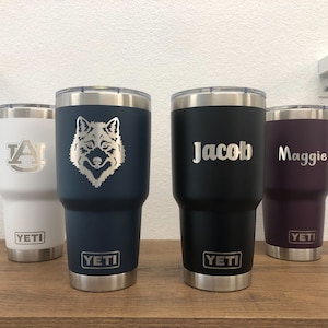 YETI Rambler personalizado gravado 30 oz, isolado a vácuo, aço inoxidável com tampa Magslider, copo personalizado