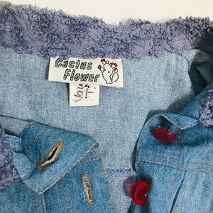 Vintage denim cottagecore 90s-does-70s top / delightful ditsy print and textured cotton / sleeveless prairie vest / Cactus Flower / small image 7