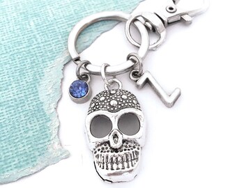 Skull Keychain Initial Keyring, Personalized Skull Charm Key Ring Skull Gifts, Halloween Key Chain Gifts for Boyfriend