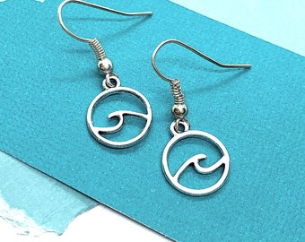 Beach Wave Earrings, Ocean Jewelry, Girls Beach Trip Gifts, Beach Lover Jewelry, Silver Circle Dangle Earrings, Wave Charm Earrings for Mom