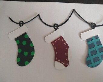 6 die cut stocking laçage large 27x19.5cm accucut couleurs assort noël 6 die cut stocking laçage large 27x19.5cm accucut couleurs assort noël