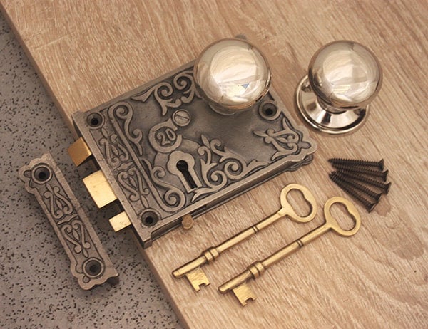 Lock Economy Brass Plated Steel Flush Mount Cupboard Lock Set Brass Plated  Antique Style Furniture Lock Key and Keyhole Cover 