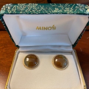 Estate 14k Ming's of Honolulu Brown and Mossy Green Jade Cabochon Earrings