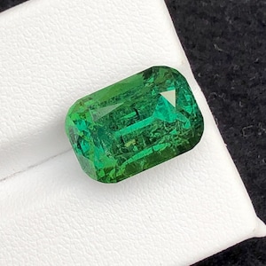 10 CTs natural green tourmaline origin Afghanistan