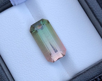 Bi colour tourmaline 6 carat origin Afghanistan