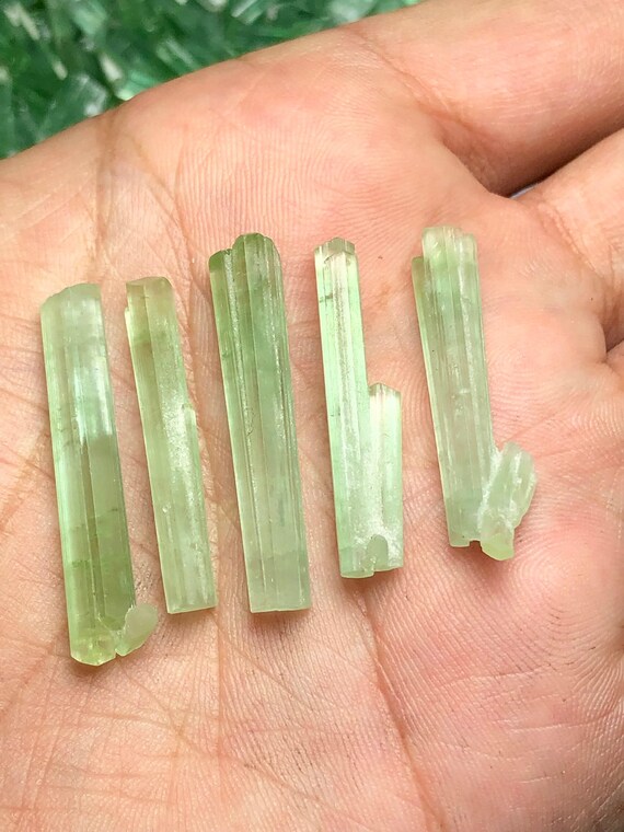 トルマリン結晶 8.40 g - コレクター向け鉱物標本 - Etsy 日本