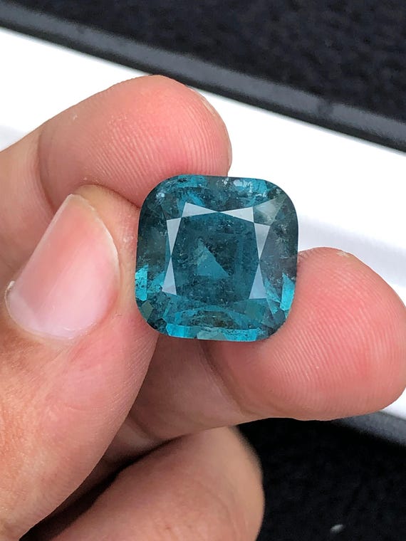 Blue Tourmaline Faceted 20 ct - Deep Serenity Gem for Collector Jewelry