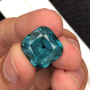 Blue Tourmaline Faceted 20 ct - Deep Serenity Gem for Collector Jewelry image 7
