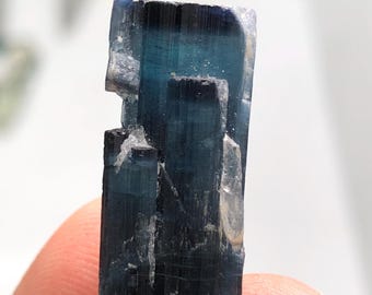 ブルートルマリンクリスタル（クォーツ入り）37カラット - コレクター