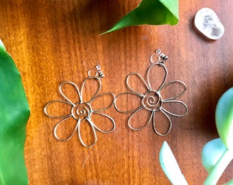 Silver Wire Daisy Earrings