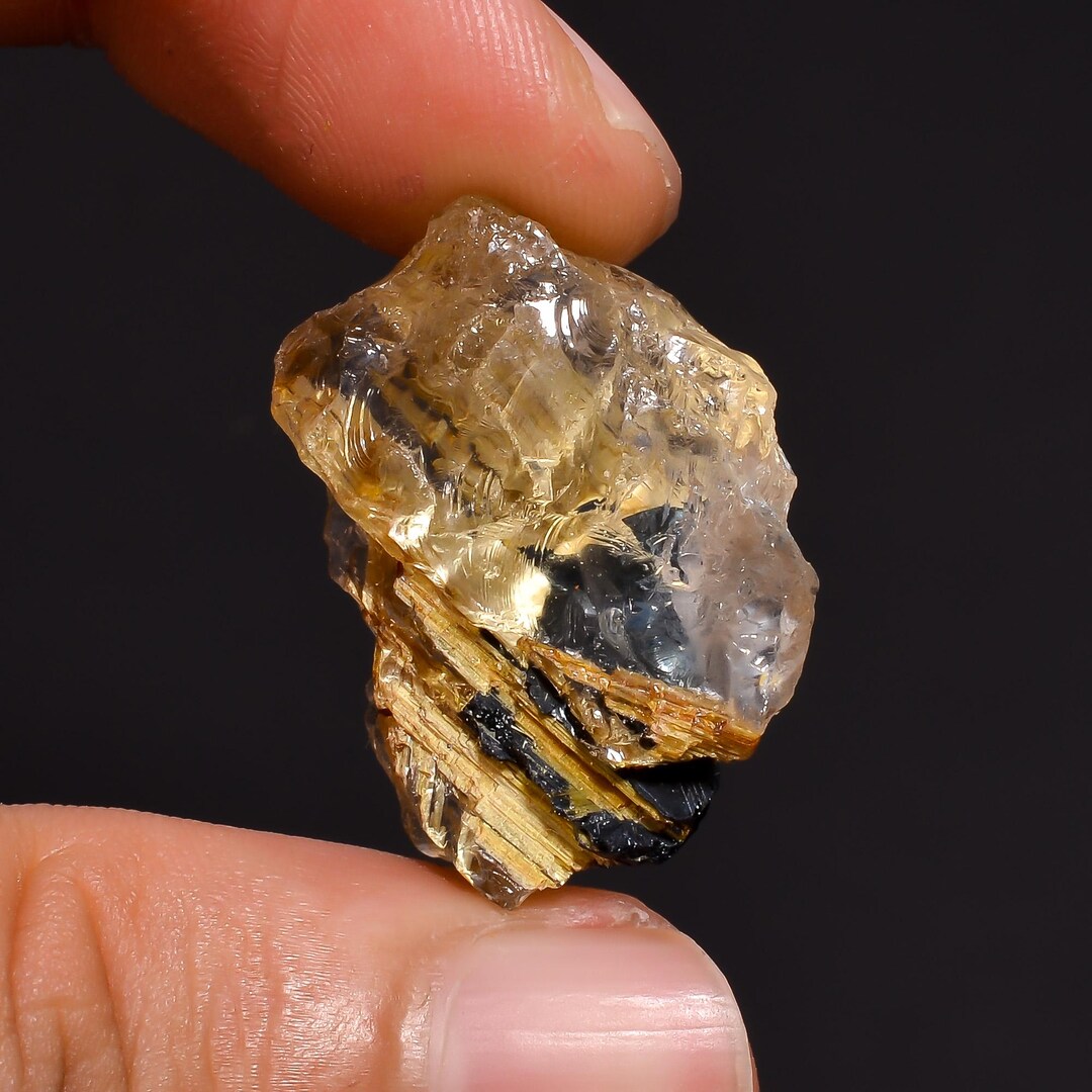 Quartz Rutile Rough Rough Gold in Quartz Natural Raw Rutile Specimens Gemstone (24X21X12 Mm ...