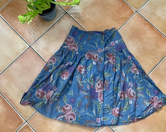 Vintage floral mini skirt by official Sloane ranger. Made in England