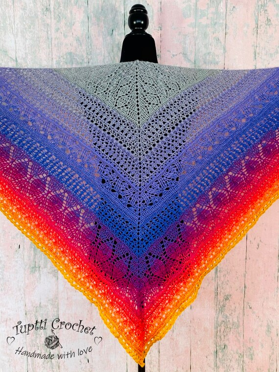 Triangle Shawl DEFITI + Set of 3 Bracelets and Brooch FREE - Etsy