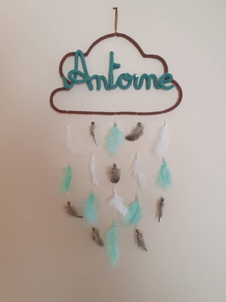 Attrape Rêve Nuage Prénom en Tricotin avec Plumes Personnalisé Cadeau Anniversaire Décoration Chambr