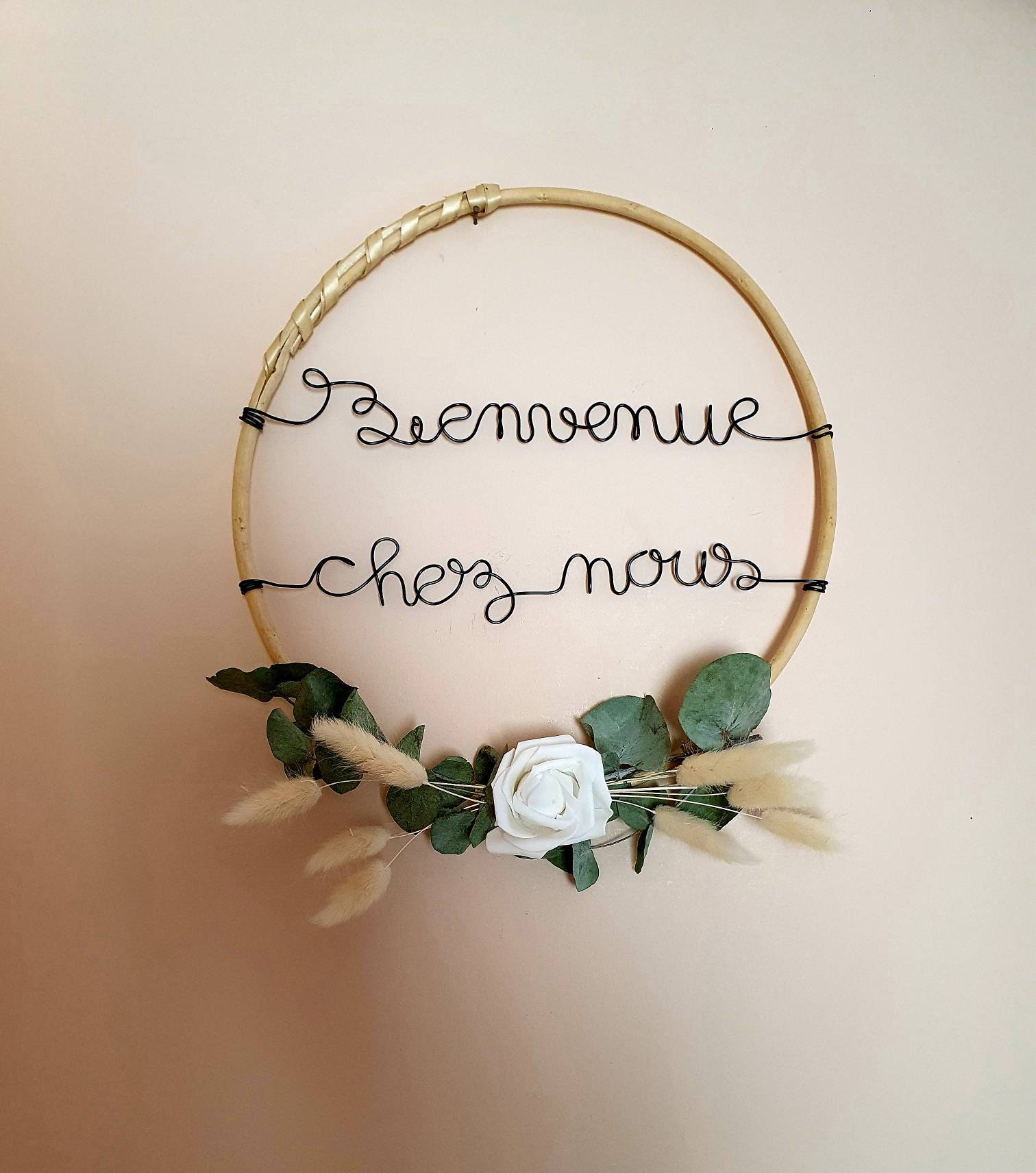 Couronne Personnalisée en Fleurs Séchées Fil Alu de Couleur Bienvenue Chez Nous - Cadeau Mariage Cré