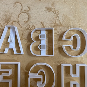 Cortadores de galletas con letras del alfabeto, fabricados en Canadá