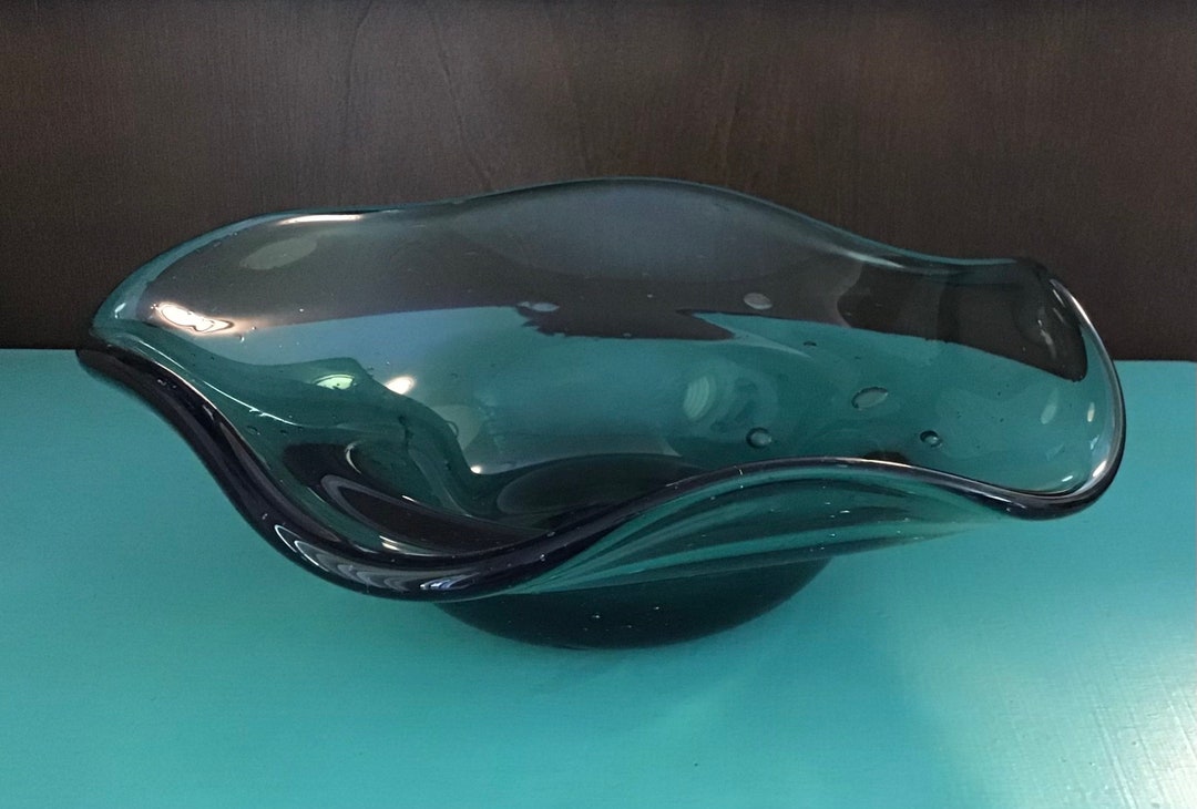 Art Glass Centerpiece Bowl Ruffled Rolled Edge Candy Dish Bubble Detail