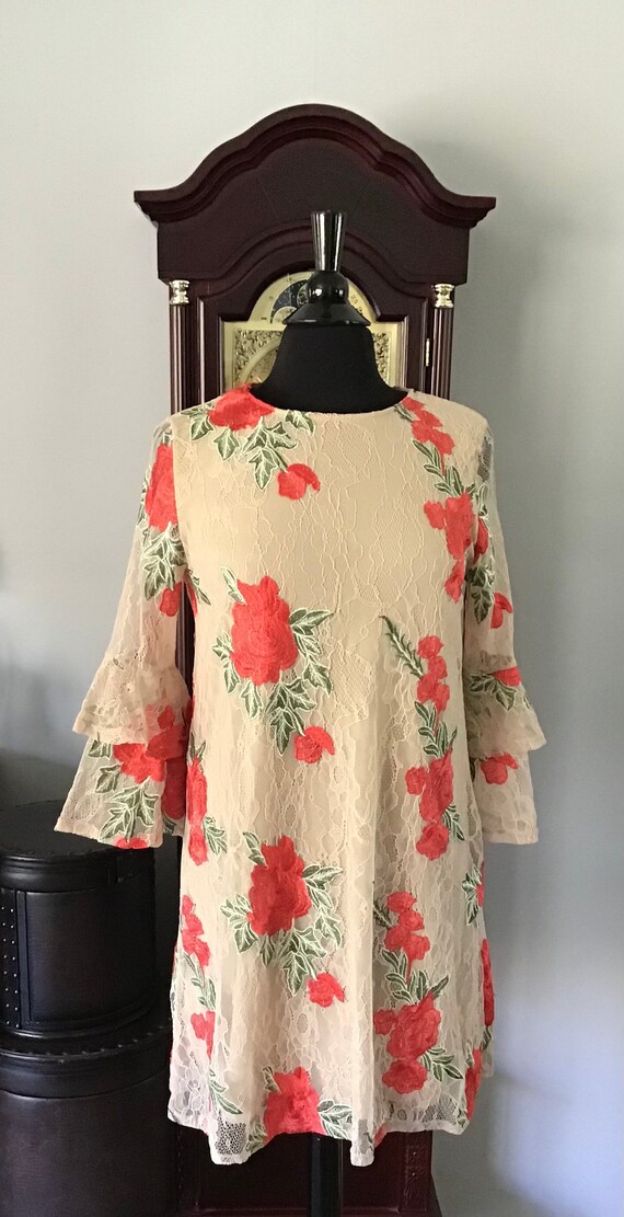 lace dress with 3/4 sleeves 3/4 Sleeve Illusion Lace Cocktail main image 0