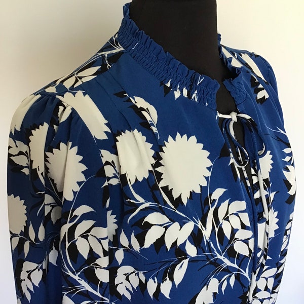 Karl Lagerfeld Long Sleeve Floral Crew Neck w/ Tie Smocked Waist Silky Crepe Polyester Size-Small NWOT