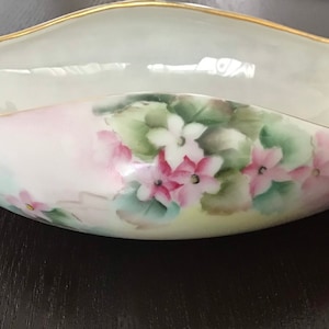 Tresseman Vogt (T&V) Limoges France Hand painted Floral Gold gilt Pickle Dish antique excellent