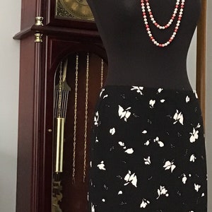 Vince Camuto Floral Rich Black Pencil Skirt NWT