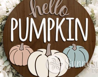 Hallo Kürbis, drei Kürbisse – Schild, digitaler Download, SVG-Laserschnittdatei, Cricut, rundes Herbst-Willkommens-Türhänger-Design