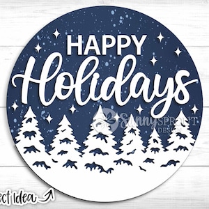 Letrero de pinos nevados "Felices fiestas", descarga digital, colgador de puerta redondo SVG, archivo láser Glowforge, Cricut, invierno, decoración navideña