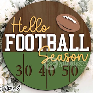 Bonjour football saison signe, téléchargement numérique, accroche-porte rond svg, fichier laser Glowforge, Cricut, signe de jeu de football, sport bienvenue svg
