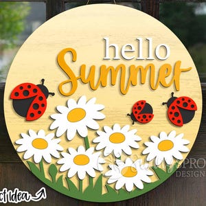 Bonjour signe de coccinelle marguerite d'été, svg d'accroche-porte rond, fichier laser Glowforge, Cricut, décoration florale d'été, svg coccinelle, panneau de bienvenue de l'été