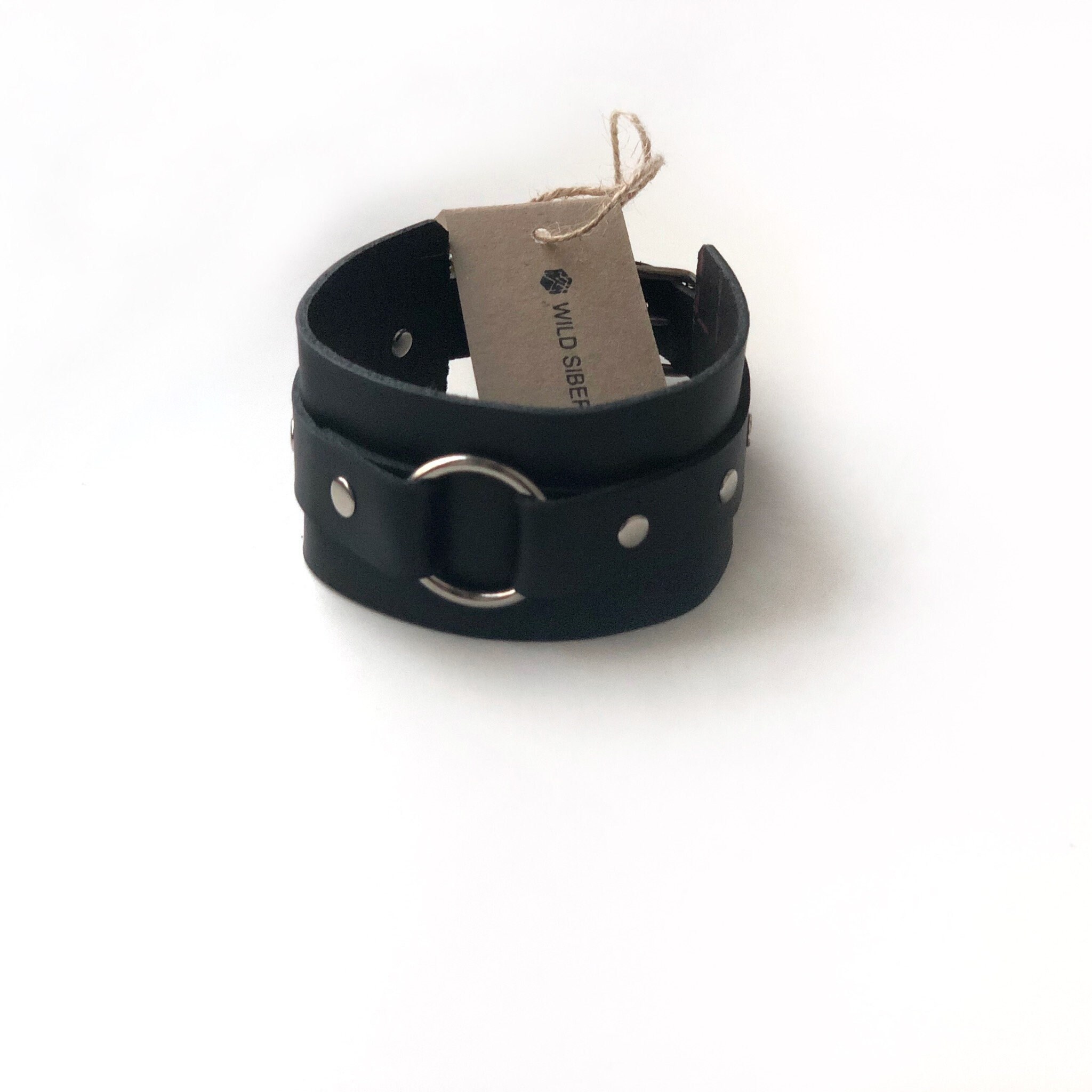 Neues Nieten Halsband aus Leder - €47.9