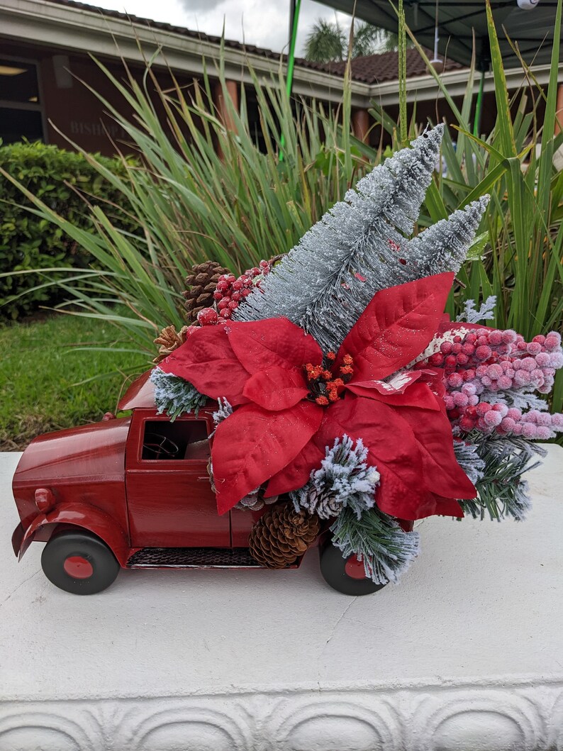 Christmas Red Truck Decor, Red Farm Truck Home Decor, Christmas Rustic