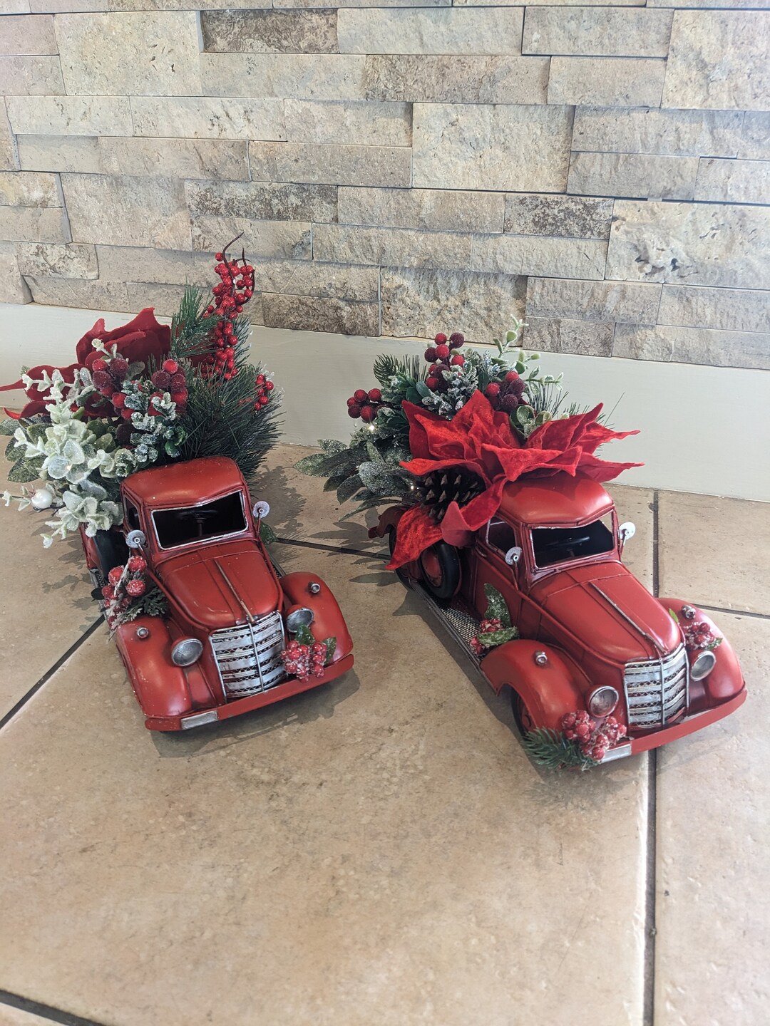 Christmas Red Truck Decor, Red Farm Truck Home Decor, Christmas Rustic